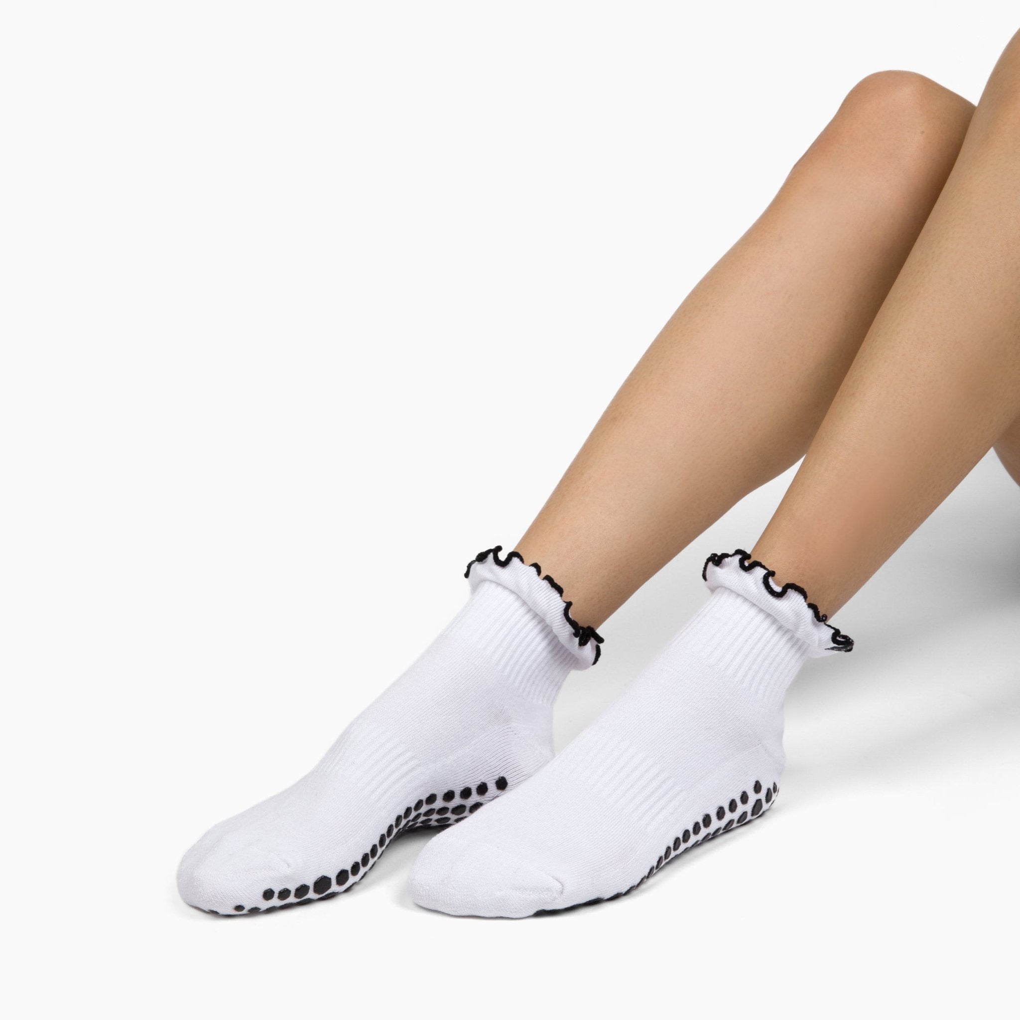 Antimicrobial Grip Sock - White Ruffle Black Grip - Lutava